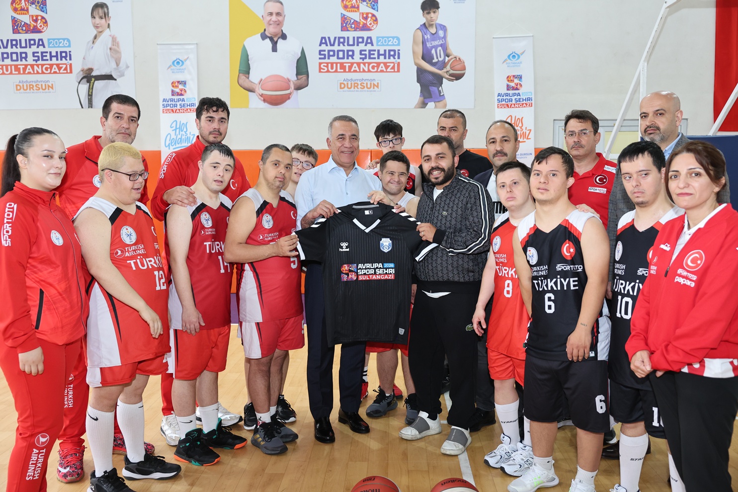  Başkan Dursun Down Sendromlu Basketbol Milli Takımımızla Bir Arada