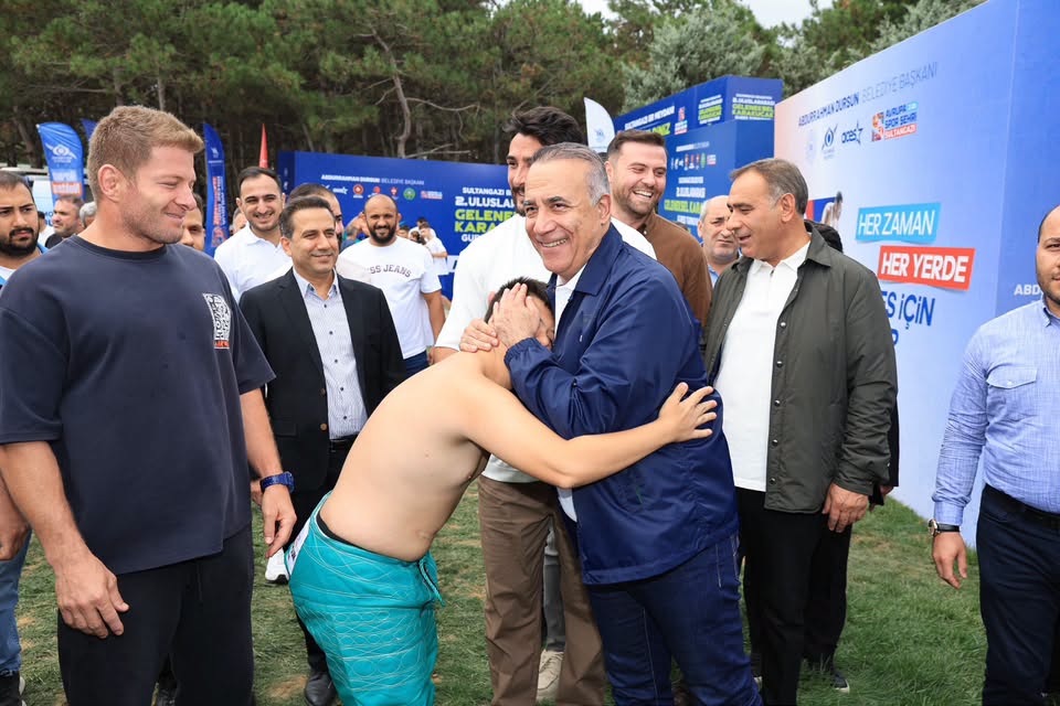 Sultangazi Belediyesi 2. Uluslararası Karakucak Güreşleri’nde Başpehlivanlar Sahne Aldı