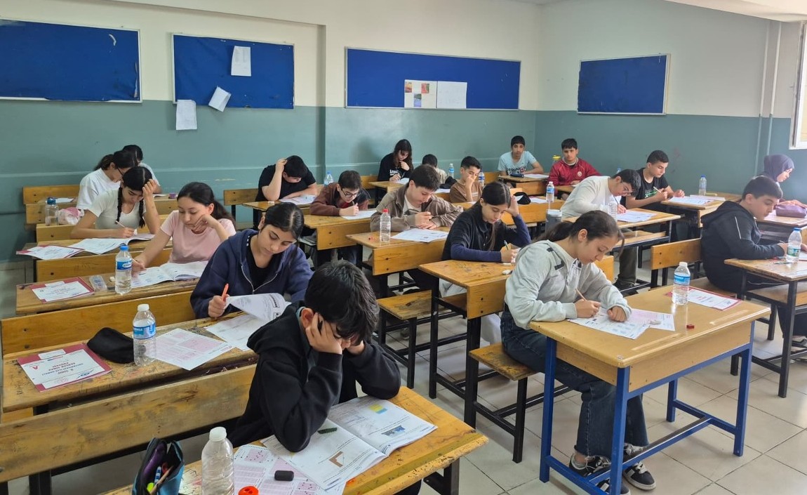  Sultangazi Belediyesi’nden LGS ve TYT Provası