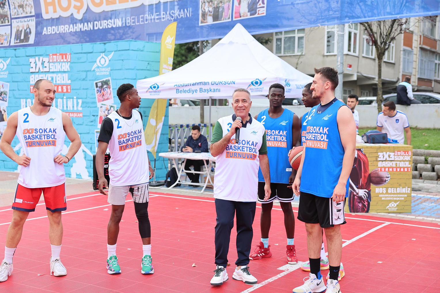 Sultangazi’de 4. Geleneksel 3x3 Sokak Basketbolu Turnuvası Heyecanı Doyasıya Yaşandı