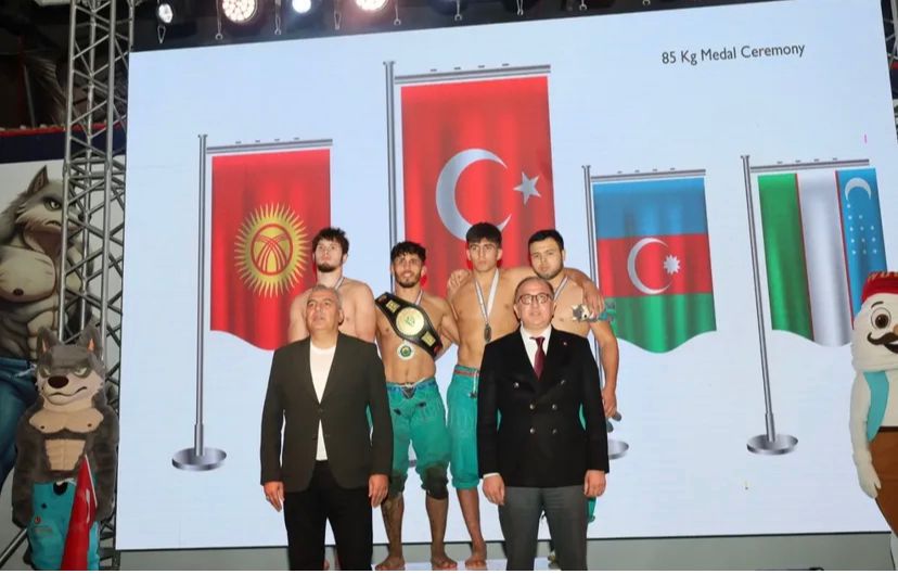 Sultangazili Güreşçi Dünya Şampiyonu!