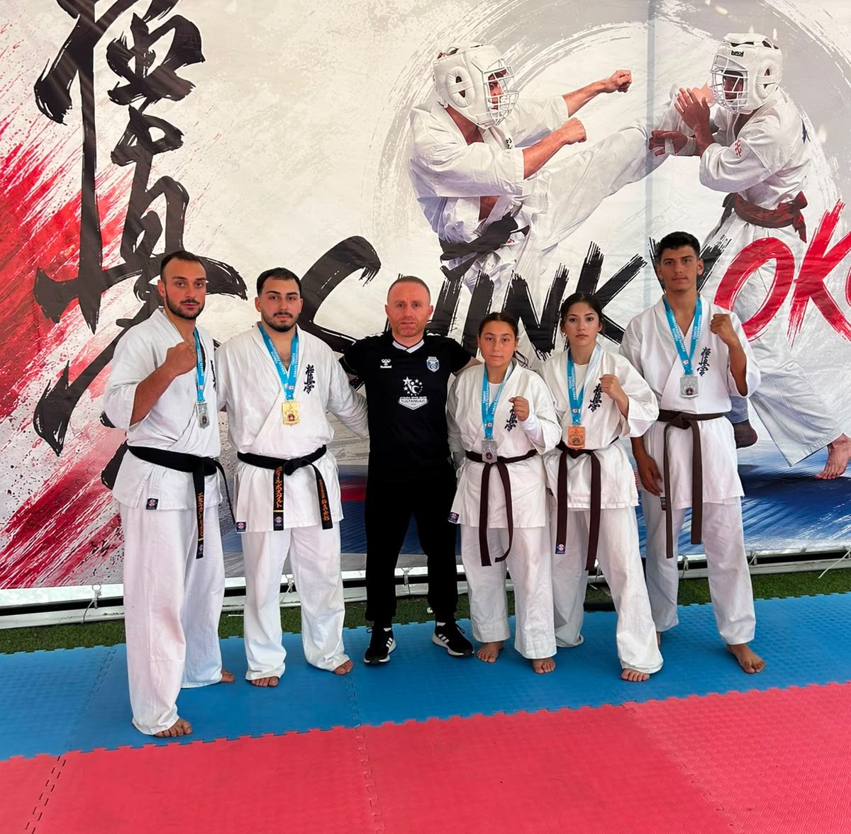 Sultangazili Sporculardan 7 Madalya Birden