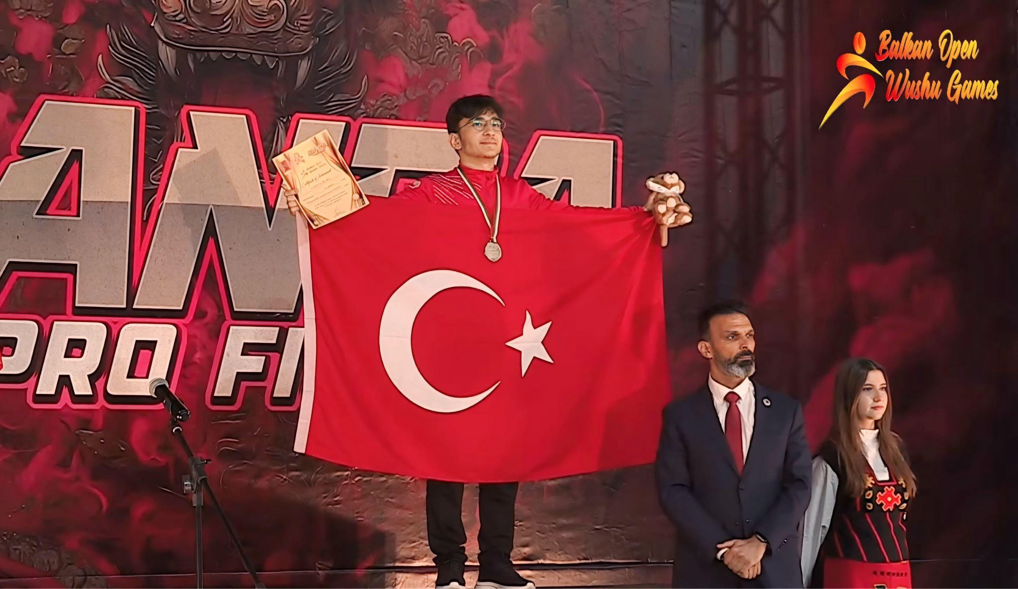  Sultangazili Sporculardan Balkan Şampiyonası’nda 3 Altın Madalya Birden