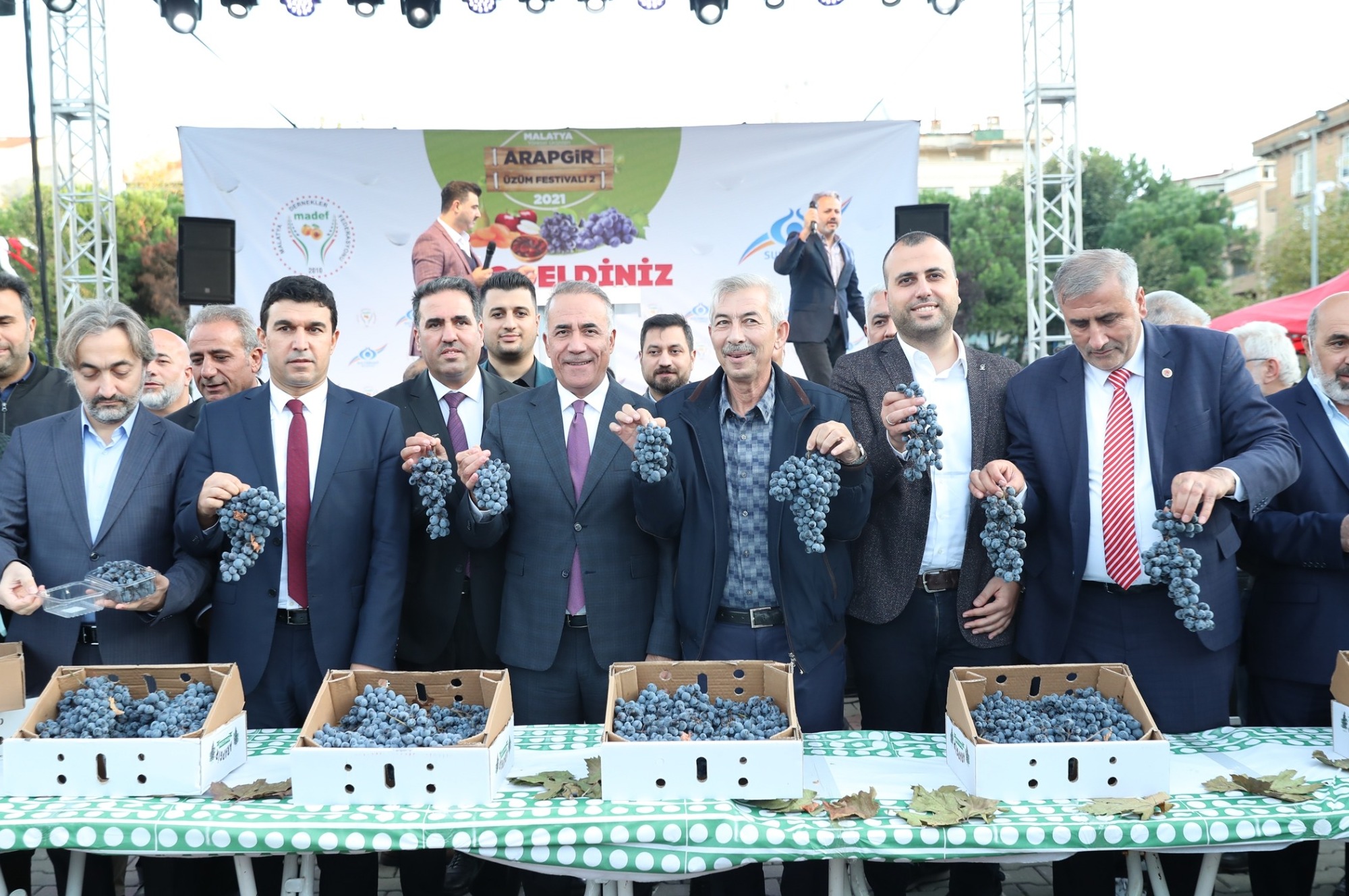 Malatya’nın yöresel lezzetleri Sultangazililerle buluşuyor  Arapgir Üzüm Festivali Başladı