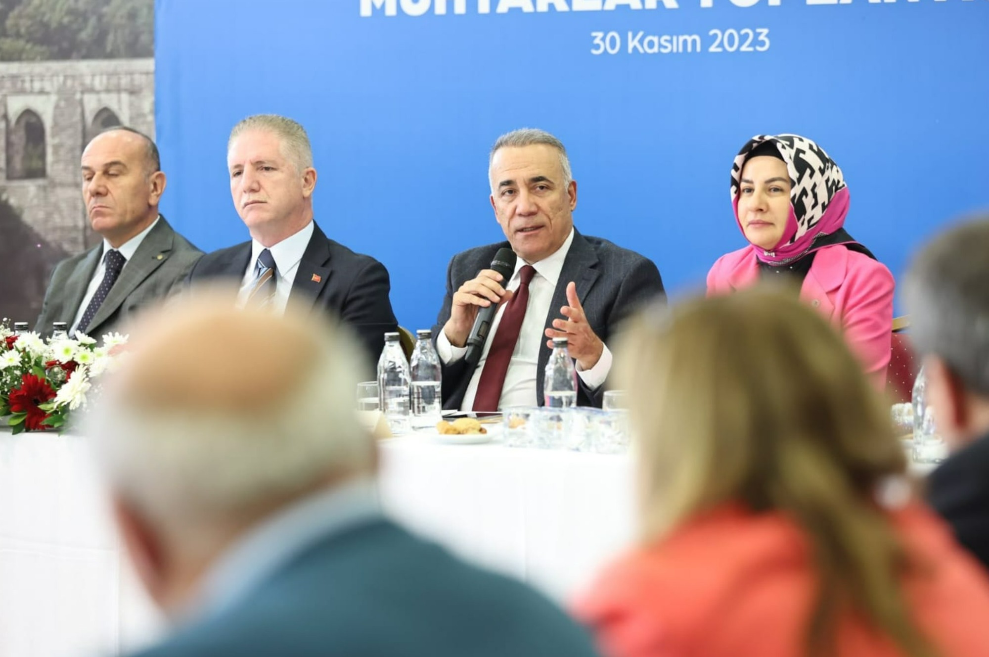 Sultangazi Muhtarlar Toplantısı, Sultangazi Belediye Başkanı Av. Abdurrahman Dursun ve İstanbul Valisi Davut Gül’ün katılımıyla gerçekleşti